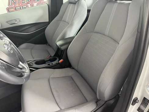 Used 2024 Toyota Corolla SE w/ SE Premium Package FWD image 33