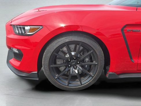 Used 2018 Ford Mustang Shelby GT350 w/ Convenience Package RWD image 47
