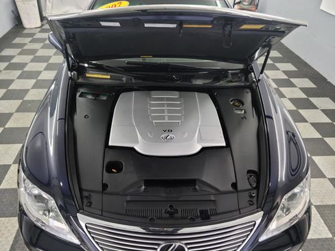 Used 2007 Lexus LS 460 L image 28
