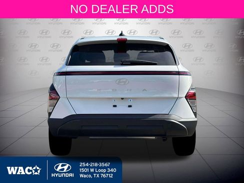 New 2026 Hyundai Kona SE image 8