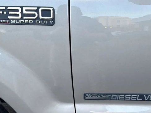 Used 2002 Ford F350 Lariat image 5