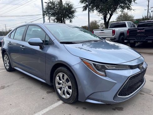 Used 2021 Toyota Corolla LE FWD image 18