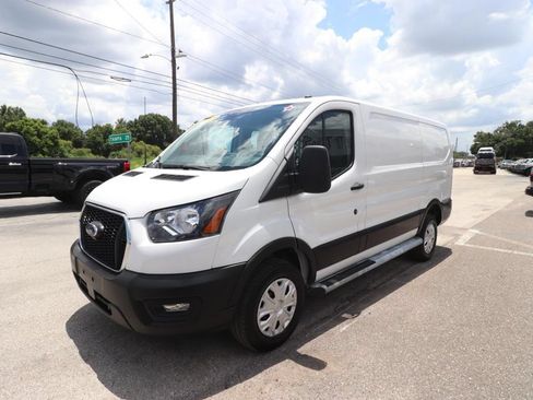 Used 2025 Ford Transit 250 Low Roof w/ Exterior Upgrade Package RWD image 5