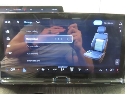 Used 2025 Ford Expedition Max Platinum w/ Platinum Ultimate Package image 28