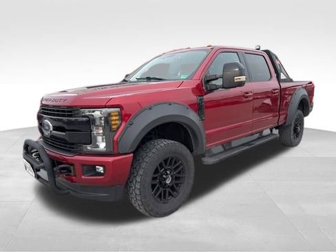 Used 2019 Ford F250 Lariat image 2