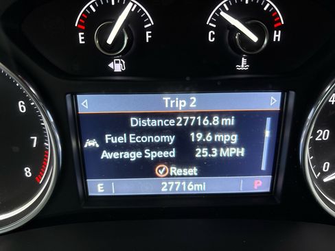 Used 2023 Buick Enclave Essence w/ Sport Touring Edition image 10