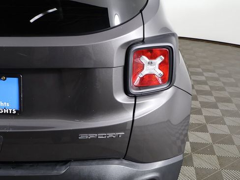 Used 2020 Jeep Renegade Sport w/ Sport Appearance Group AWD/4WD image 13