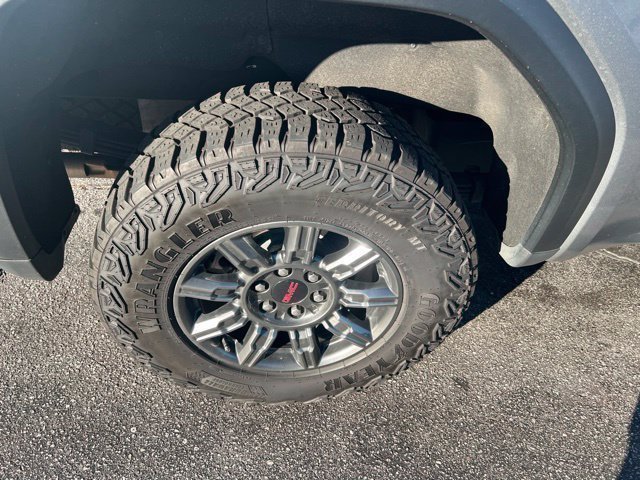 Used 2025 GMC Sierra 1500 AT4X AWD/4WD image 14
