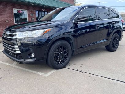 Used 2017 Toyota Highlander XLE