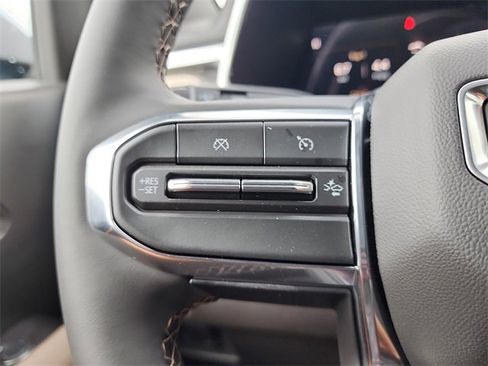 New 2026 GMC Canyon Denali image 24