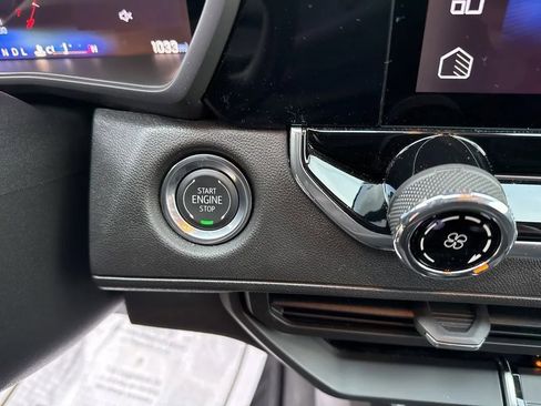 Used 2025 Chevrolet Colorado W/T image 20