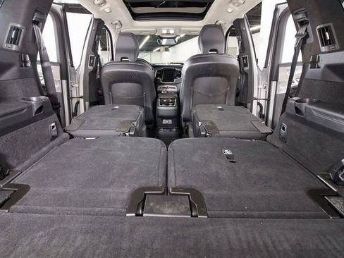 Certified 2023 Volvo XC90 B6 Ultimate w/ Lounge Package AWD/4WD image 33