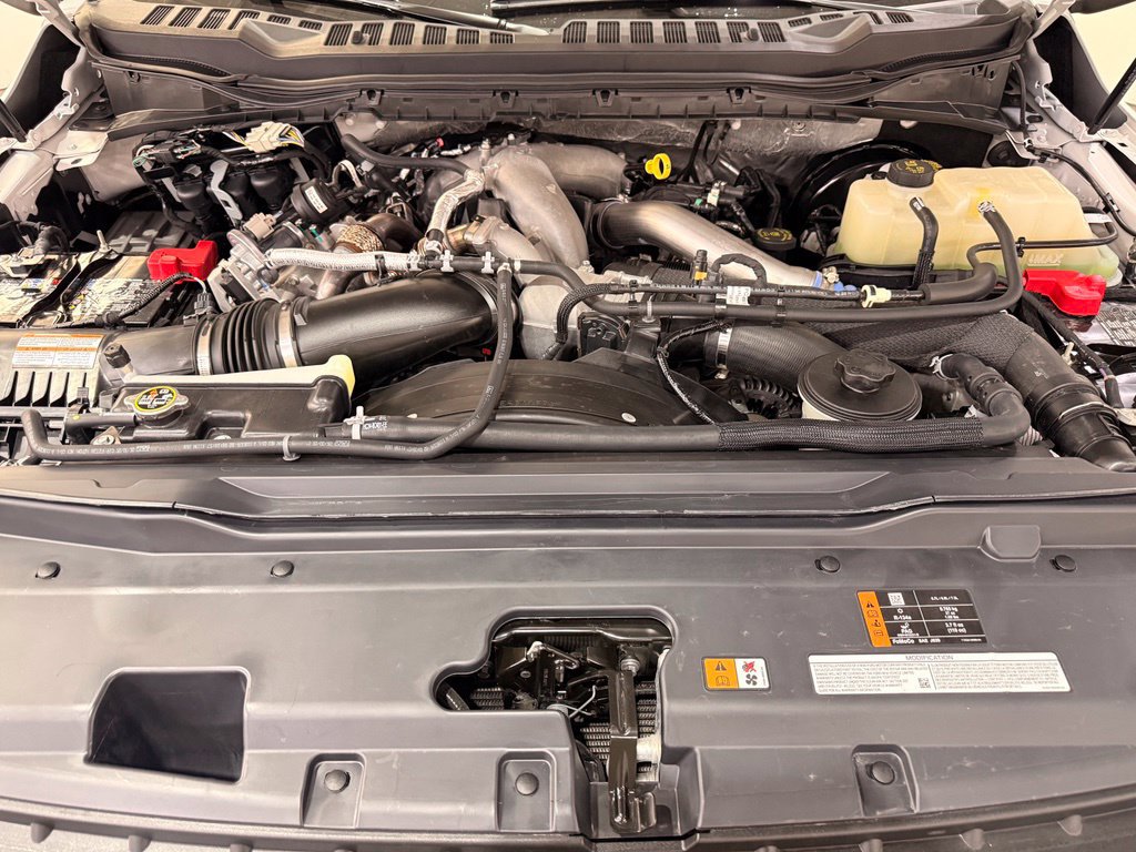 Used 2025 Ford F250 Lariat AWD/4WD image 6