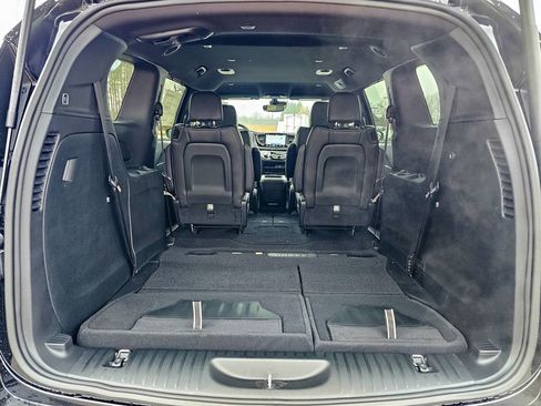 New 2026 Chrysler Pacifica Select image 36