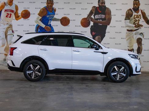 Used 2022 Kia Sorento EX FWD image 18