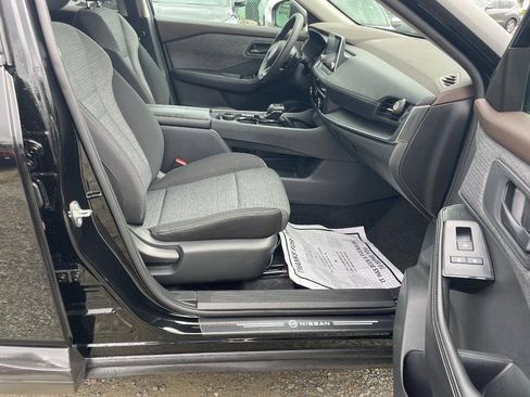 Used 2021 Nissan Rogue S AWD/4WD image 12
