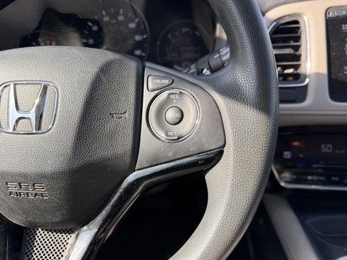 Used 2016 Honda HR-V EX image 12