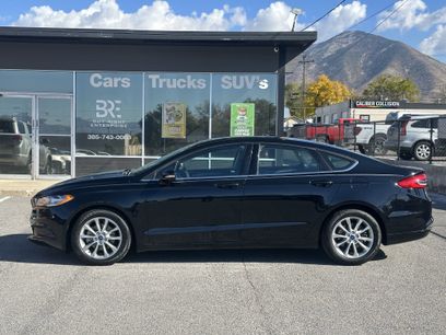 Used 2017 Ford Fusion SE w/ Fusion SE Technology Package