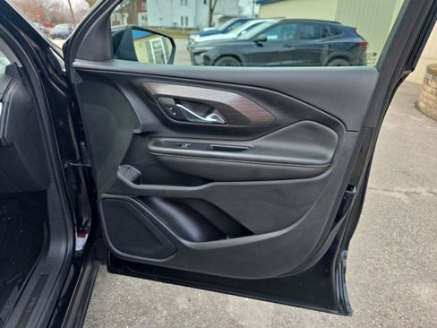 Used 2023 GMC Terrain SLE w/ Driver Convenience Package image 47