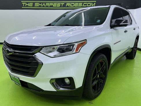Used 2020 Chevrolet Traverse Premier w/ Redline Edition FWD image 5