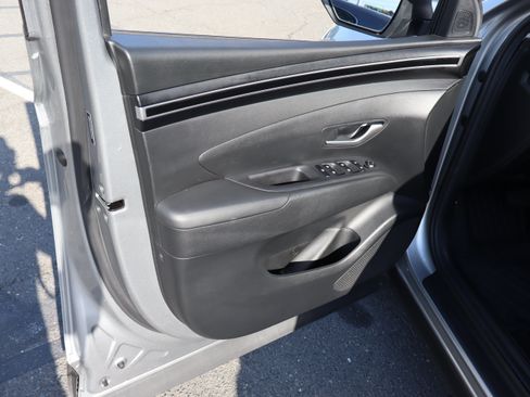 Used 2024 Hyundai Tucson SE FWD image 15