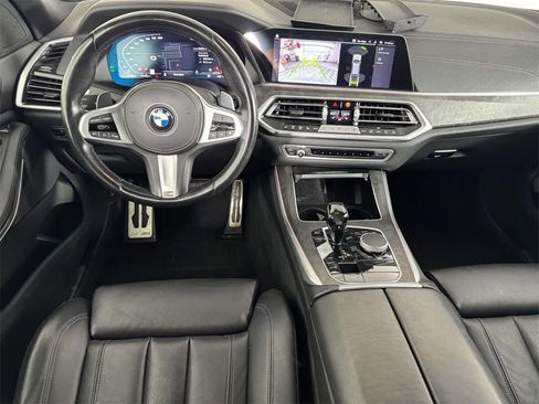 Used 2022 BMW X5 xDrive40i w/ M Sport Package image 5