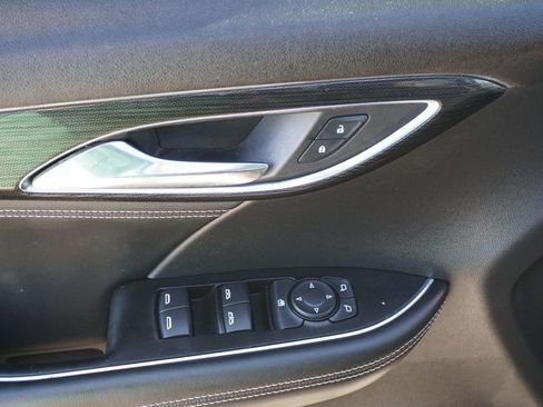 Used 2023 Buick Envision Preferred image 16