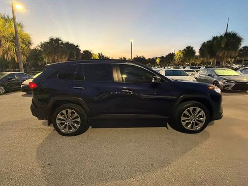 Used 2021 Toyota RAV4 Limited AWD/4WD image 5
