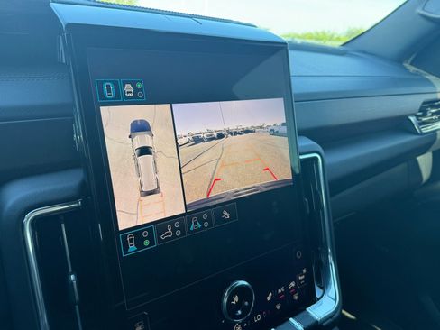 Used 2025 GMC Yukon Denali image 24