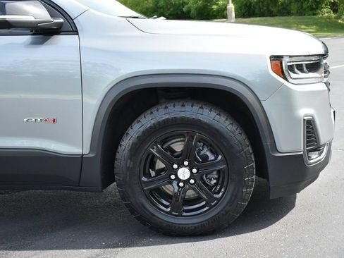 Used 2023 GMC Acadia AT4 w/ Technology Package AWD/4WD image 3