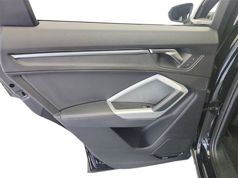 Used 2023 Audi Q3 2.0T Premium Plus image 25