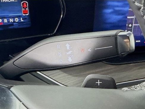 Used 2025 Chevrolet Tahoe LT image 17