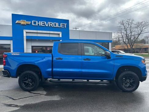 Used 2023 Chevrolet Silverado 1500 Custom Trail Boss w/ LPO, Dark Essentials Package image 11