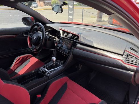 Used 2018 Honda Civic Type R image 19