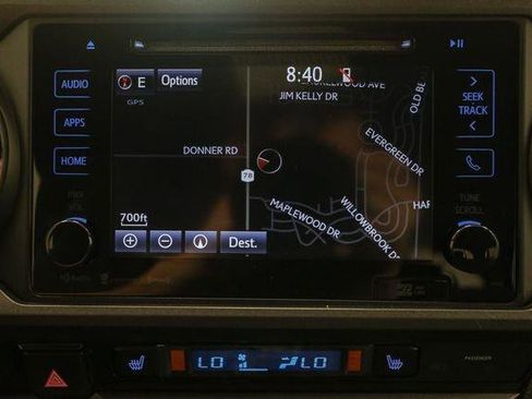 Used 2017 Toyota Tacoma TRD Sport image 26