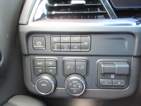 New 2026 Chevrolet Tahoe Premier AWD/4WD image 24
