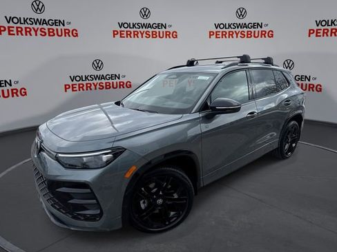 New 2026 Volkswagen Tiguan SE R-Line AWD/4WD image 1