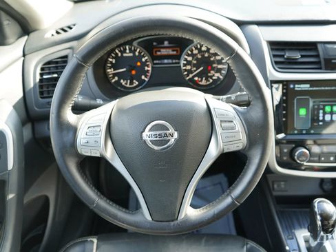Used 2018 Nissan Altima 2.5 SL FWD image 18