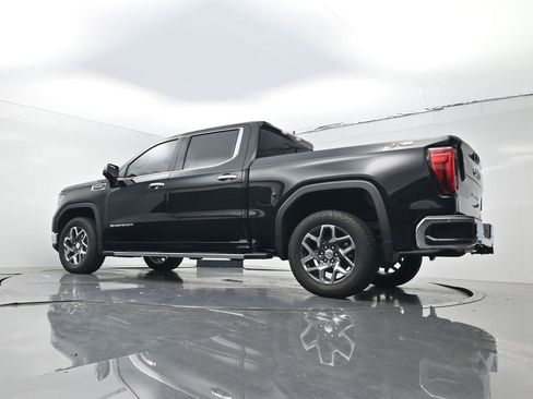Used 2025 GMC Sierra 1500 SLT w/ SLT Premium Plus Package AWD/4WD image 22
