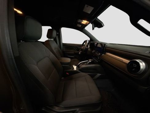 Used 2023 Chevrolet Colorado LT w/ LT Convenience Package II image 28