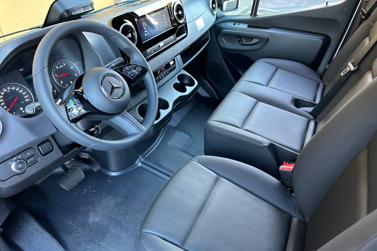 New 2026 Mercedes-Benz Sprinter 2500 image 9