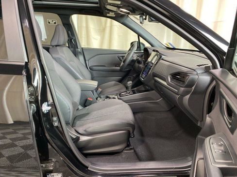 Used 2025 Subaru Forester Premium AWD/4WD image 14