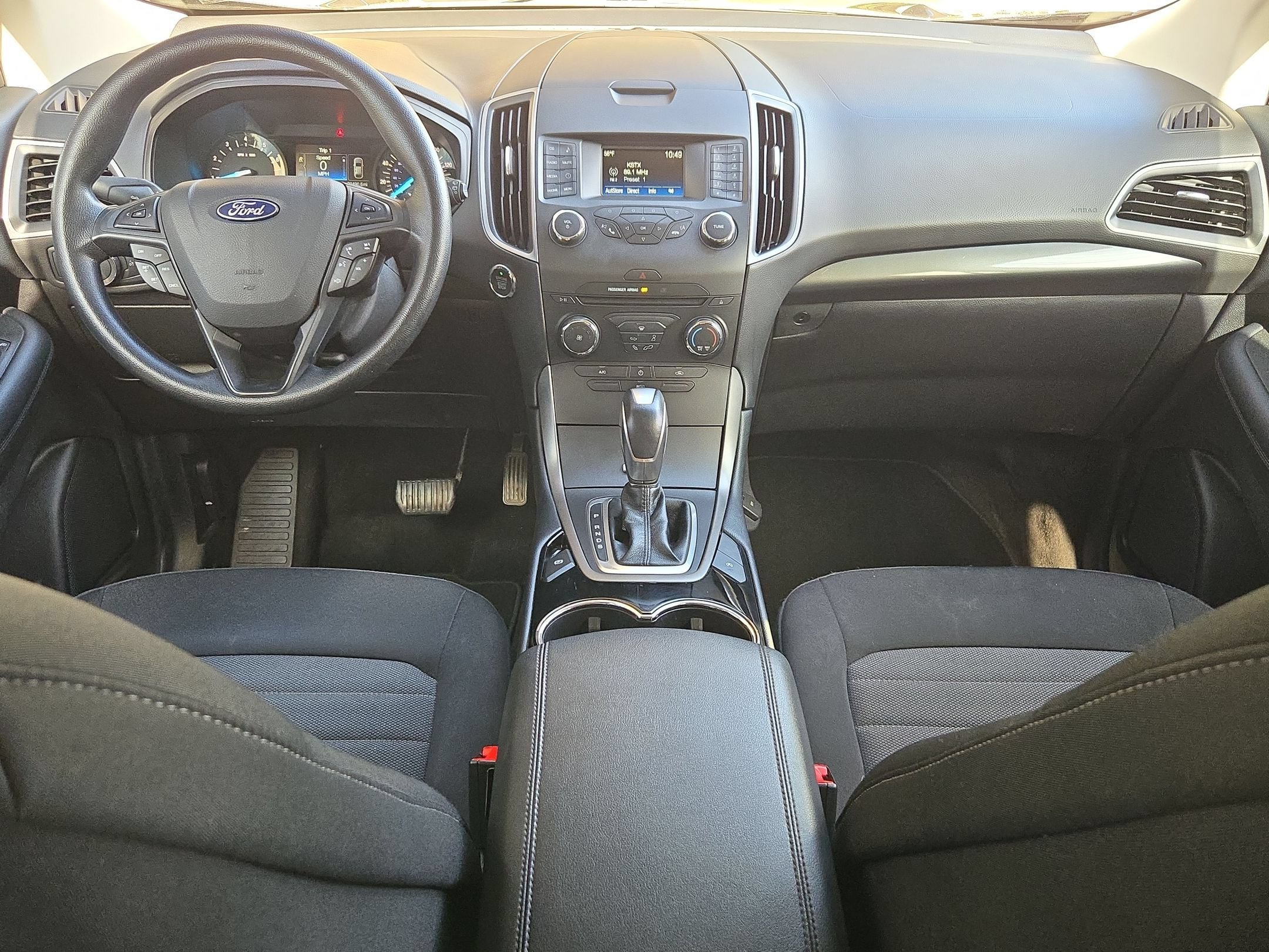 Used 2018 Ford Edge SE FWD image 16