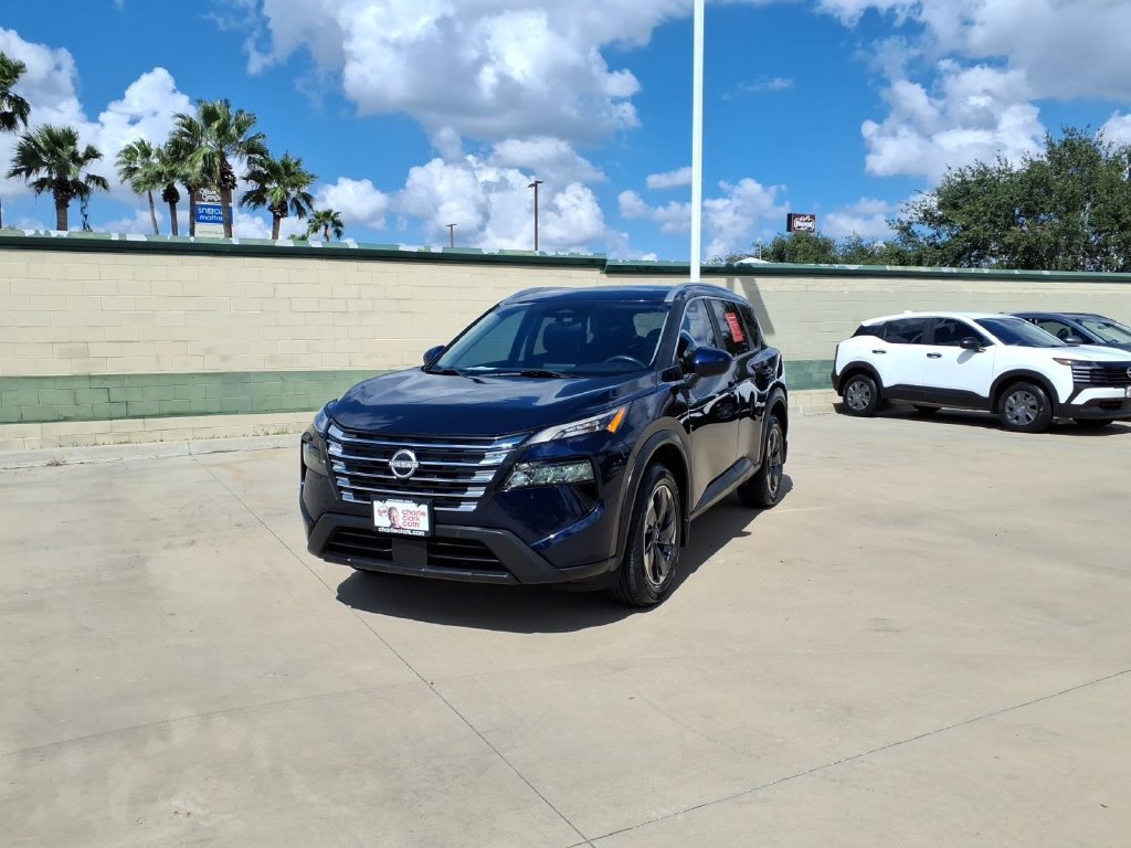 Used 2024 Nissan Rogue SV w/ SV Premium Package FWD image 1