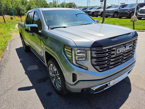 Used 2025 GMC Sierra 1500 Denali Ultimate AWD/4WD image 3