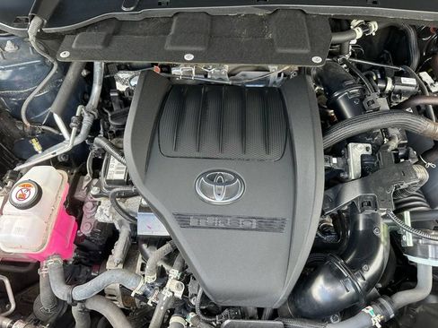 Used 2025 Toyota Grand Highlander AWD image 34