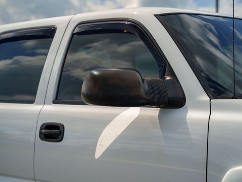 Used 2004 GMC Sierra 2500 SLE w/ Heavy-Duty Power Package AWD/4WD image 22