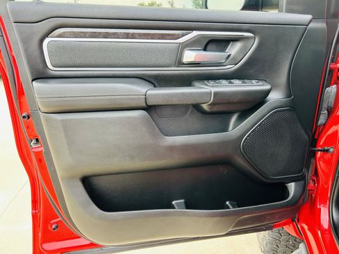 Used 2022 RAM 1500 Big Horn w/ Night Edition AWD/4WD image 10