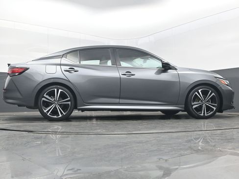 Used 2022 Nissan Sentra SR w/ Trunk Package image 31