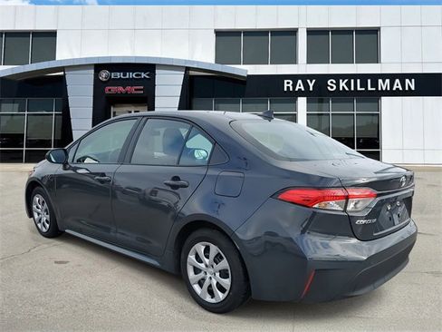 Used 2024 Toyota Corolla LE image 4